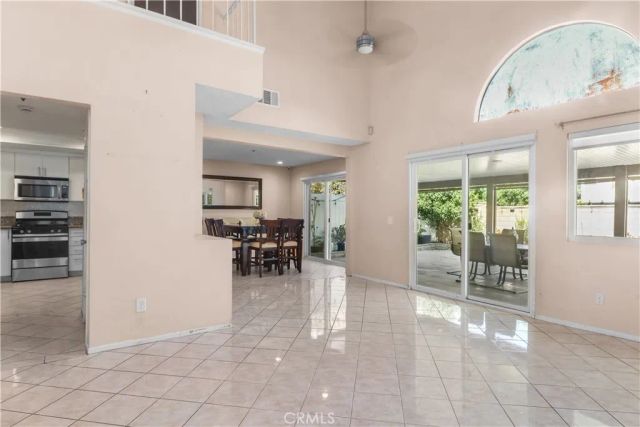 6567 SONOMA Avenue, Fontana, CA 92336