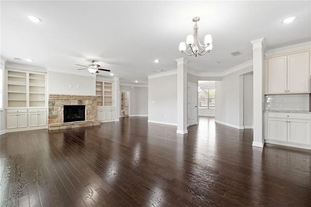 304 Cochin Drive, Woodstock, GA 30188