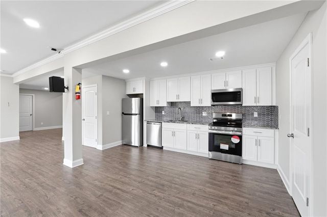 304 Cochin Drive, Woodstock, GA 30188