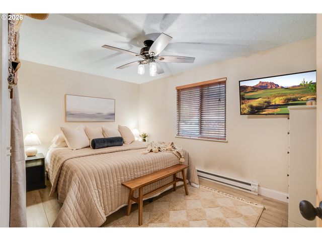 4480 GRANT St, West Linn, OR 97068