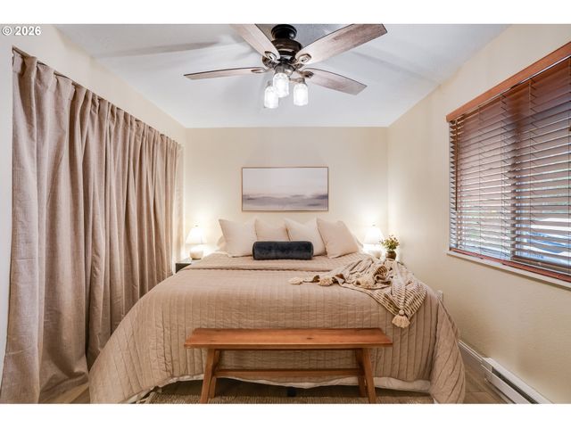 4480 GRANT St, West Linn, OR 97068