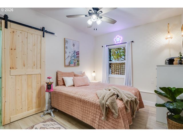 4480 GRANT St, West Linn, OR 97068