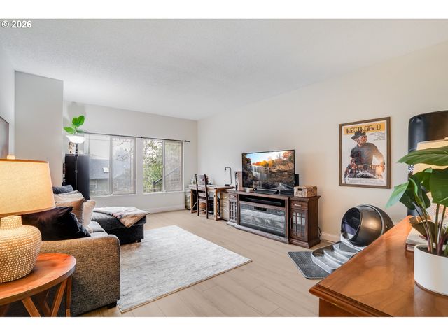 4480 GRANT St, West Linn, OR 97068