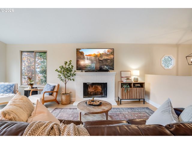 4480 GRANT St, West Linn, OR 97068