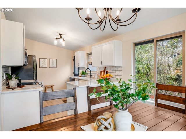 4480 GRANT St, West Linn, OR 97068