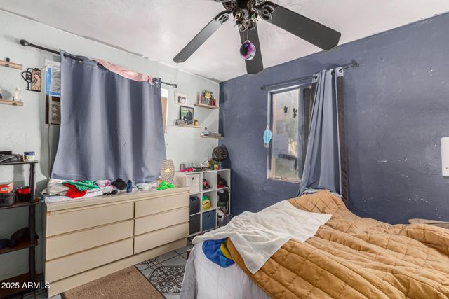 1917 E Pinchot Avenue, Phoenix, AZ 85016