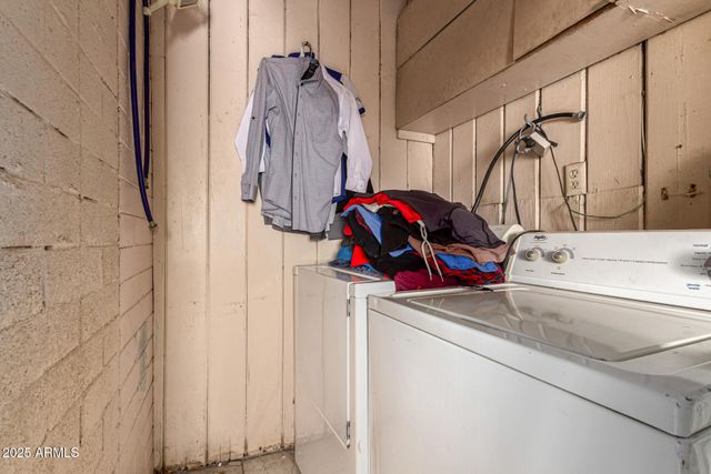 1917 E Pinchot Avenue, Phoenix, AZ 85016