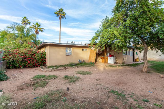 1917 E Pinchot Avenue, Phoenix, AZ 85016