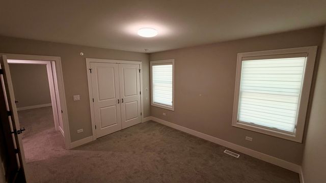411 W Pierce Road, Itasca, IL 60143