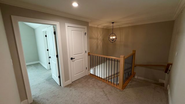 411 W Pierce Road, Itasca, IL 60143