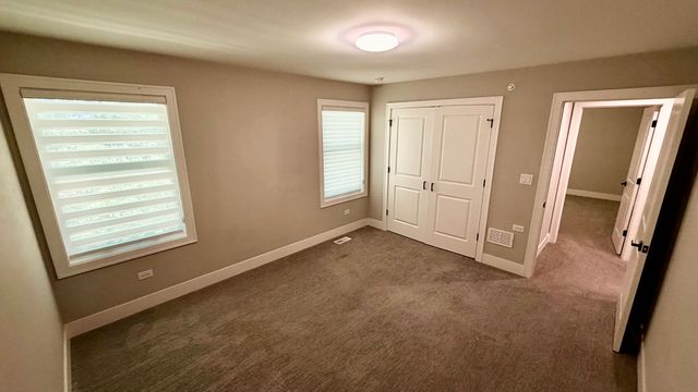 411 W Pierce Road, Itasca, IL 60143