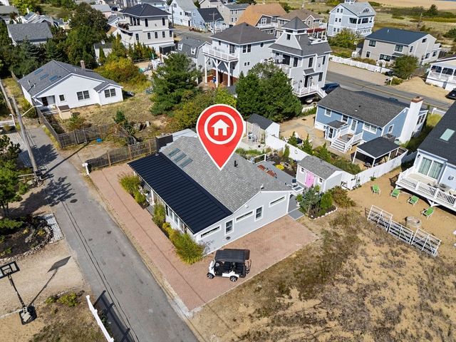 12 Barker St, Newburyport, MA 01950