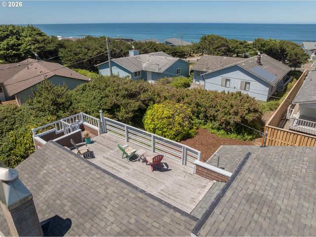 330 EL ROTUNDO Ave, Lincoln City, OR 97367