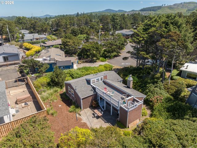330 EL ROTUNDO Ave, Lincoln City, OR 97367