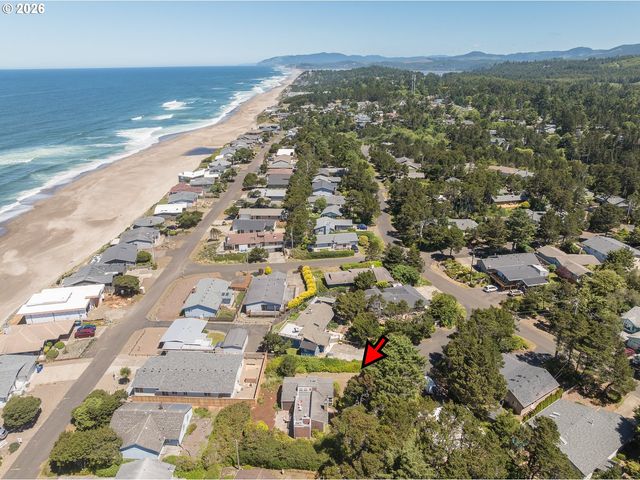 330 EL ROTUNDO Ave, Lincoln City, OR 97367