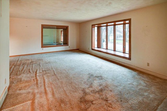 1910 Lewon Drive, Madison, WI 53711