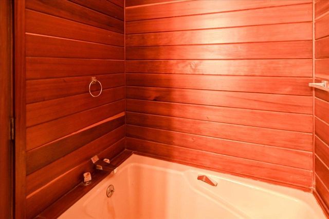 1910 Lewon Drive, Madison, WI 53711