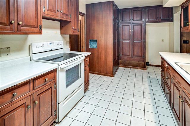 1910 Lewon Drive, Madison, WI 53711