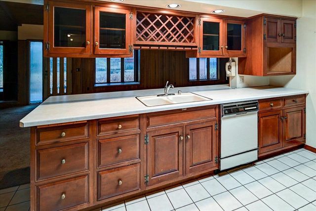 1910 Lewon Drive, Madison, WI 53711