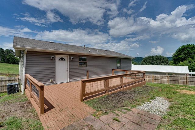 2049 Saunders Road, Ringgold, GA 30736