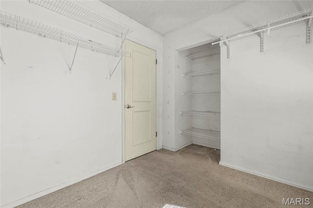 1649 Country Hill Lane, Manchester, MO 63021