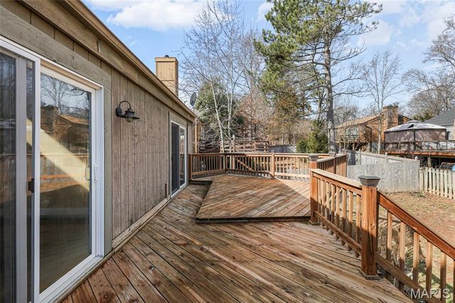 1649 Country Hill Lane, Manchester, MO 63021