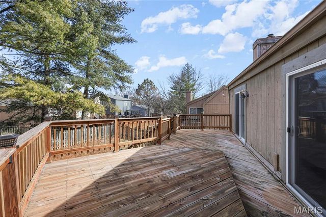 1649 Country Hill Lane, Manchester, MO 63021