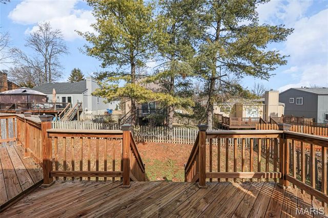 1649 Country Hill Lane, Manchester, MO 63021