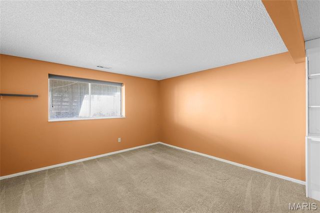 1649 Country Hill Lane, Manchester, MO 63021