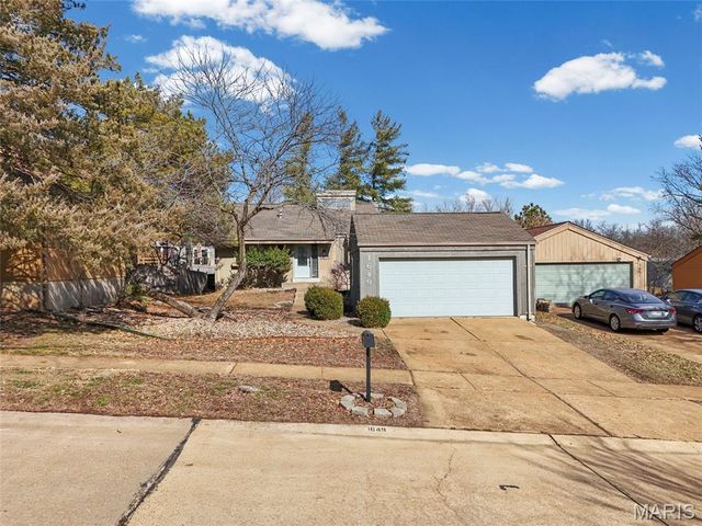 1649 Country Hill Lane, Manchester, MO 63021