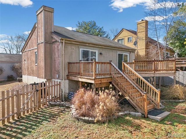 1649 Country Hill Lane, Manchester, MO 63021