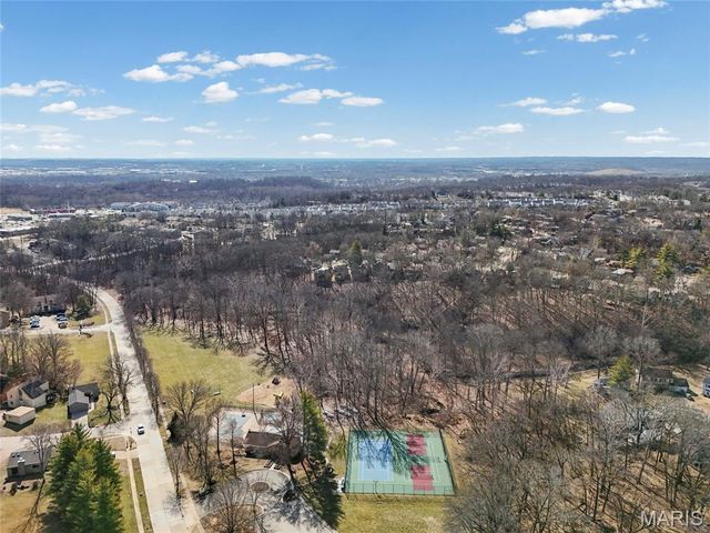 1649 Country Hill Lane, Manchester, MO 63021