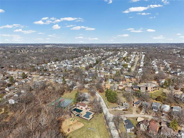 1649 Country Hill Lane, Manchester, MO 63021