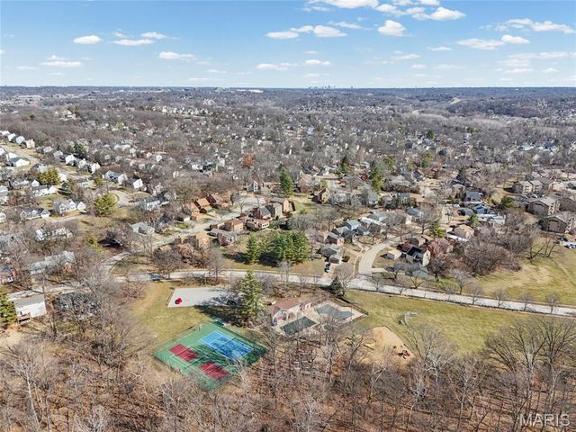 1649 Country Hill Lane, Manchester, MO 63021