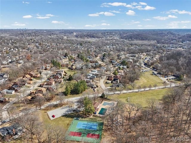 1649 Country Hill Lane, Manchester, MO 63021