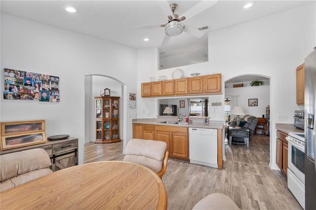217 OAK CROSSING BOULEVARD, Auburndale, FL 33823