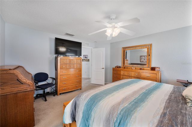 217 OAK CROSSING BOULEVARD, Auburndale, FL 33823