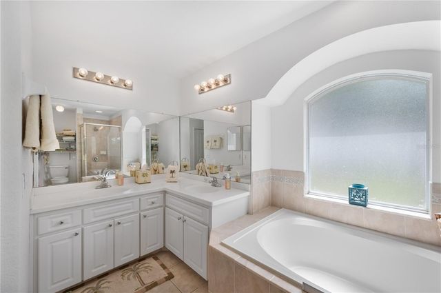 217 OAK CROSSING BOULEVARD, Auburndale, FL 33823