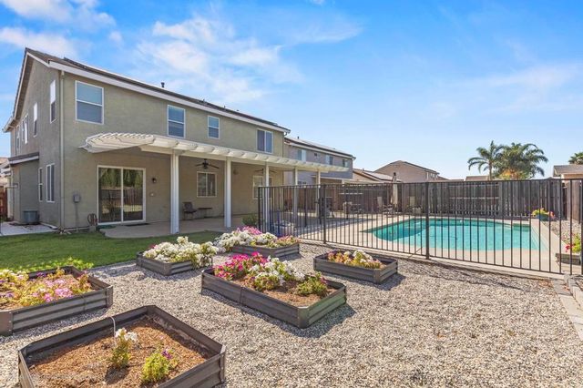 1986 Branding Iron Way, Plumas Lake, CA 95961