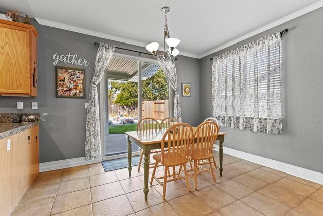 1986 Branding Iron Way, Plumas Lake, CA 95961