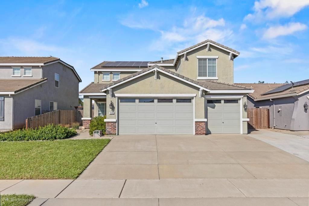 1986 Branding Iron Way, Plumas Lake, CA 95961