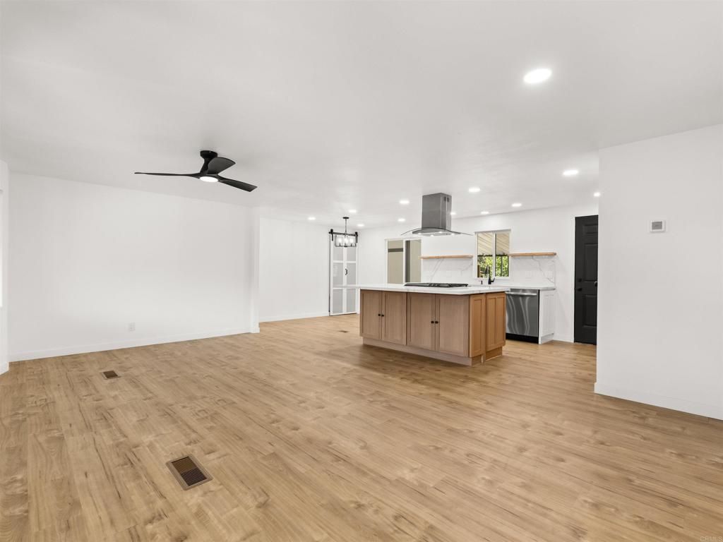 18218 Paradise Mtn Rd 14, Valley Center, CA 92082 — photo 4