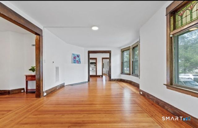 212 Maple Street, New Haven, CT 06511