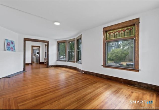 212 Maple Street, New Haven, CT 06511