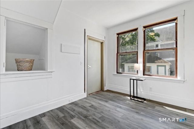 212 Maple Street, New Haven, CT 06511