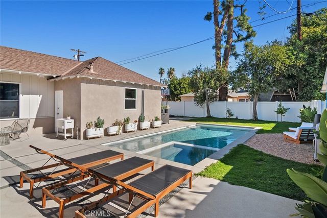 6554 Colbath, Valley Glen, CA 91401