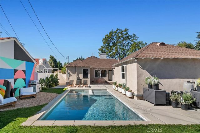 6554 Colbath, Valley Glen, CA 91401