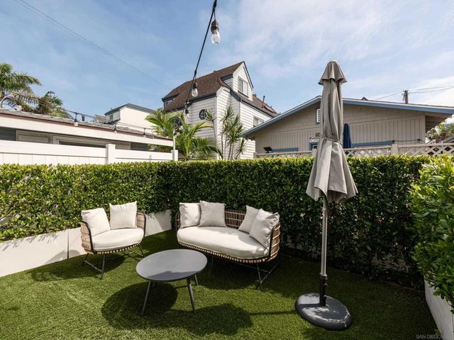 822 Seagirt Ct, San Diego, CA 92109