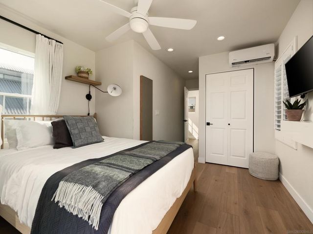 822 Seagirt Ct, San Diego, CA 92109