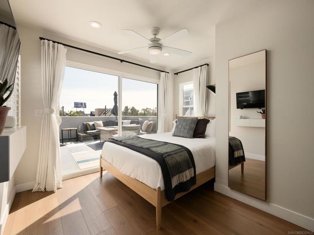 822 Seagirt Ct, San Diego, CA 92109